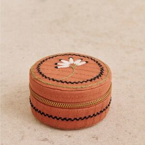 NWOT Sézane x Lucia Vergara Jewelry Box in Rust Embroidery